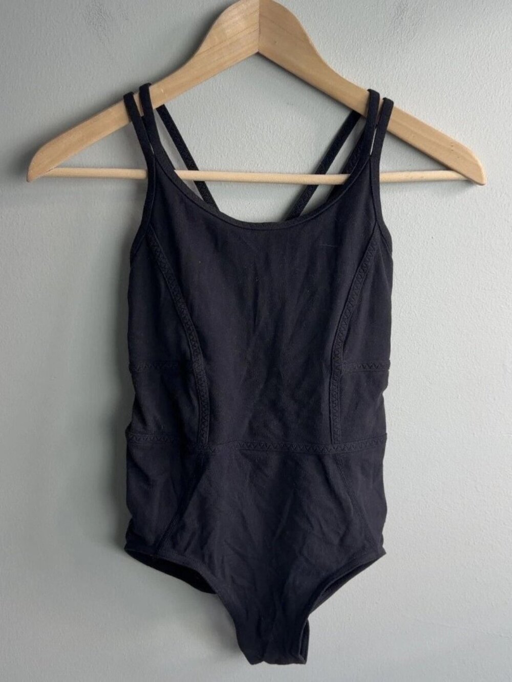 ivivva Black Criss Cross Back Athletic Leotard Bodysuit Size 14 Girls